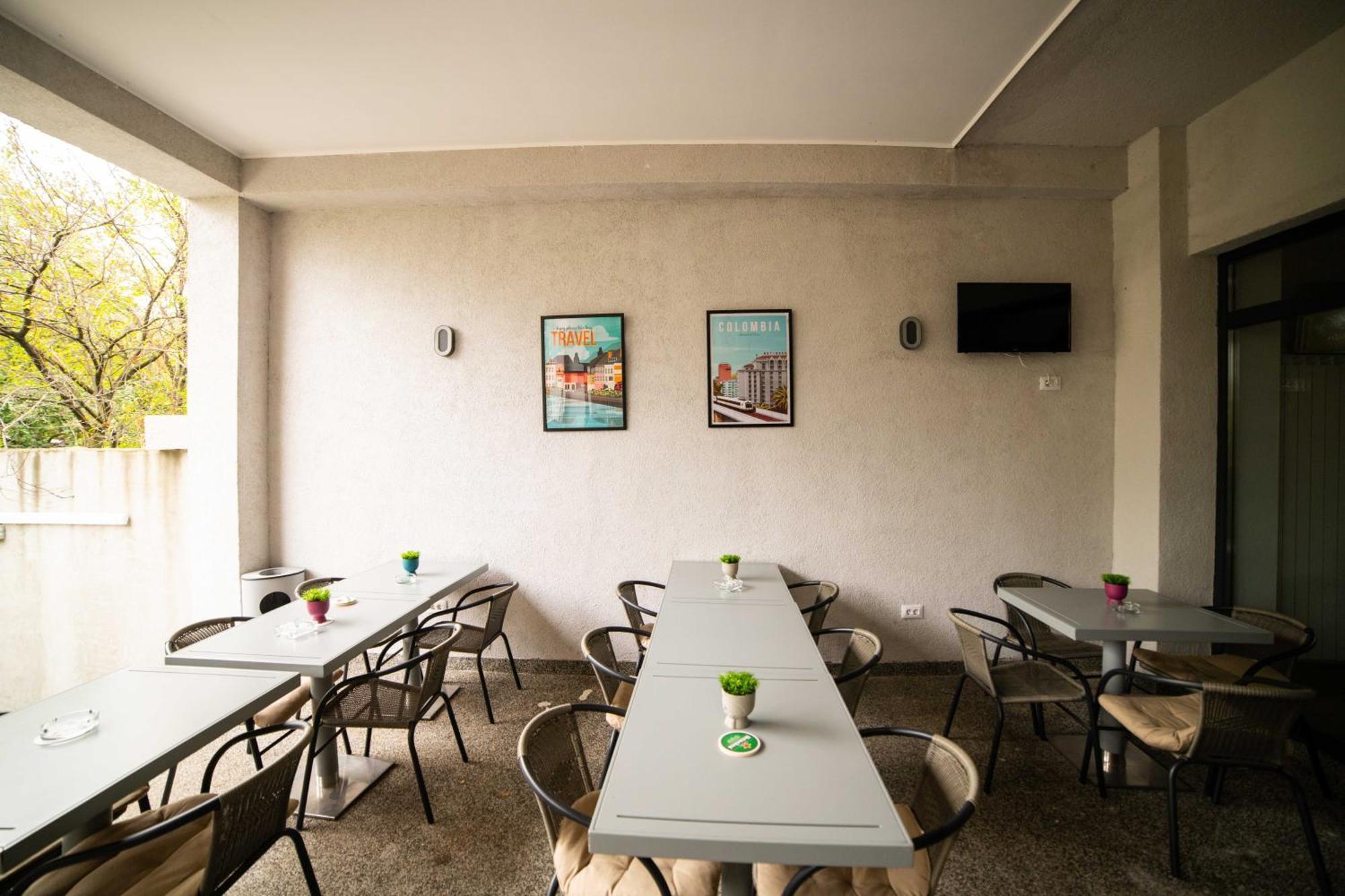 Bucharest Airport Accomodation Aparthotel Otopeni Exterior photo