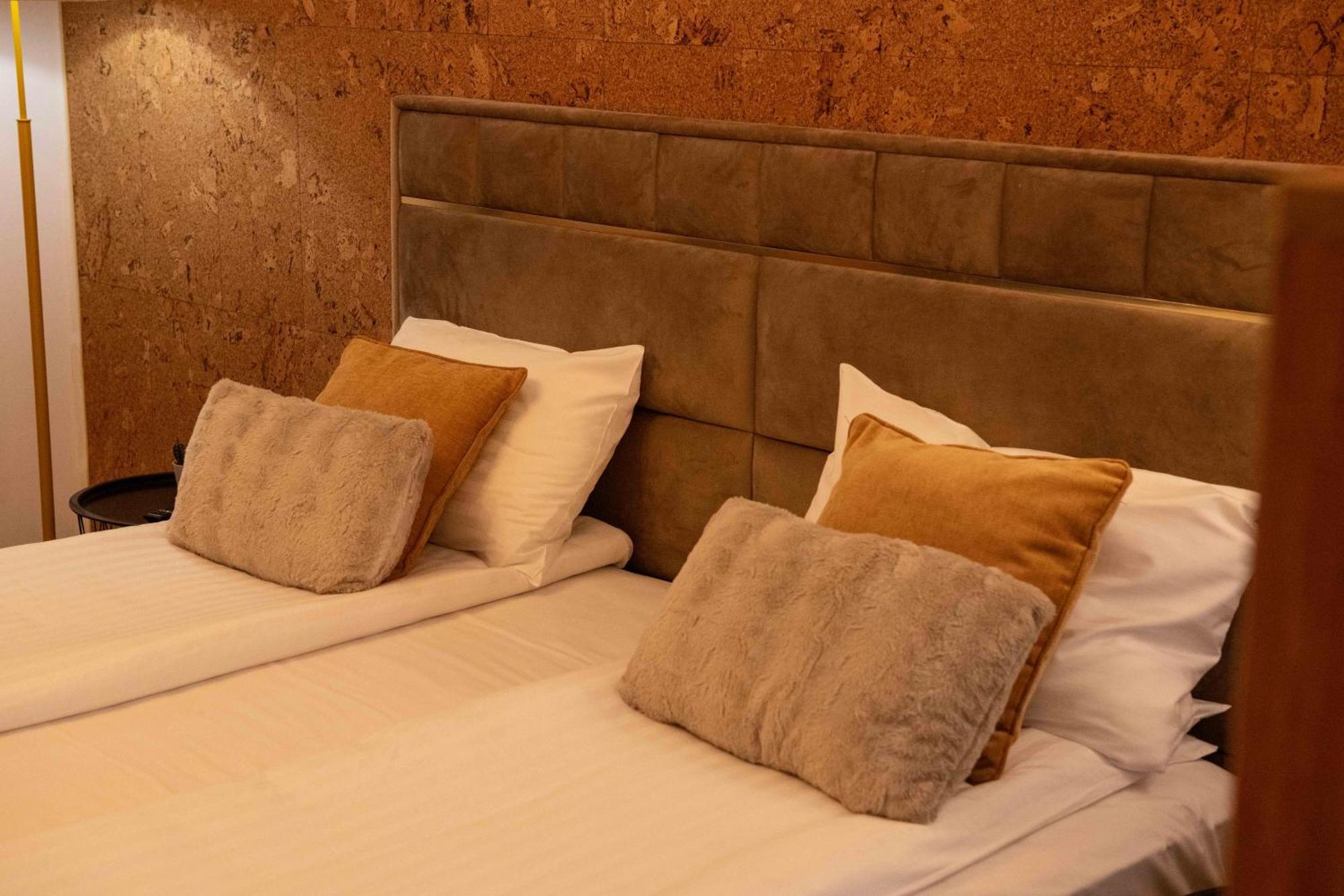 Bucharest Airport Accomodation Aparthotel Otopeni Exterior photo