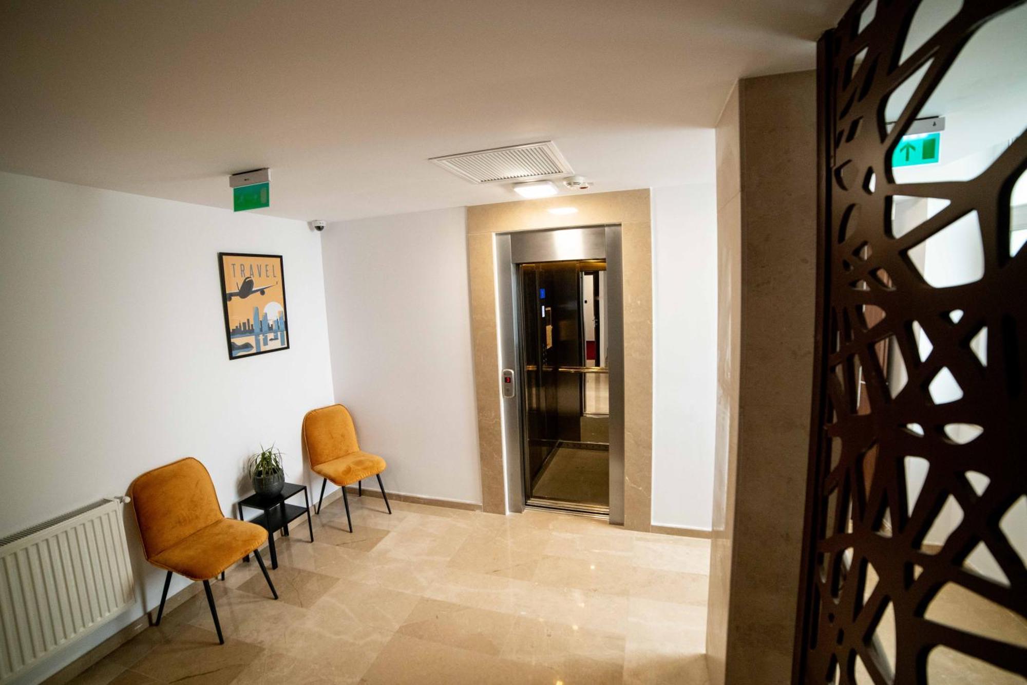 Bucharest Airport Accomodation Aparthotel Otopeni Exterior photo